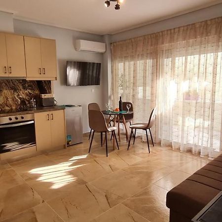 New Stylish Apartment In Athens! Экстерьер фото